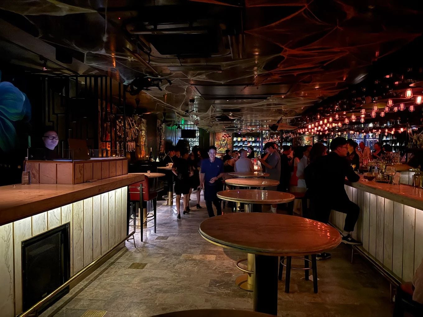 Qui Cuisine Mixology - 22 Lê Thánh Tôn