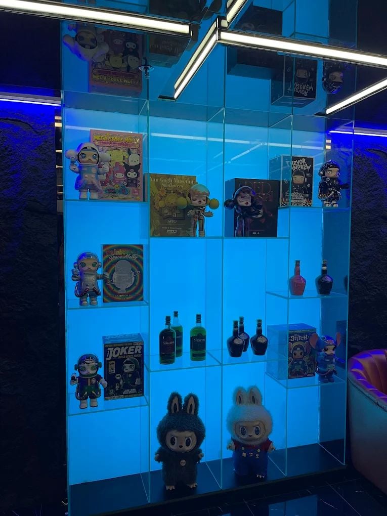 Karaoke L.V BISTRO K - 214 Lê Hồng Phong