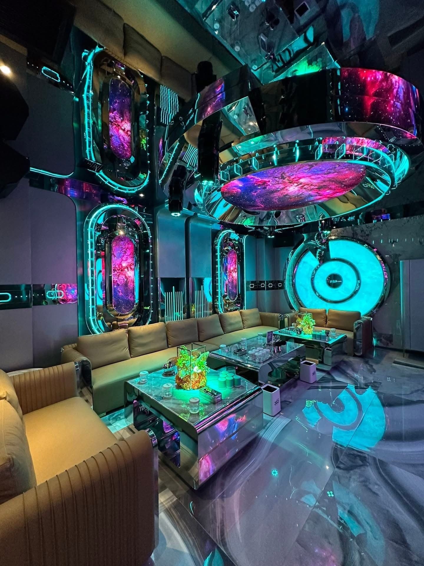 Karaoke V Party - 05 Hồ Đắc Di