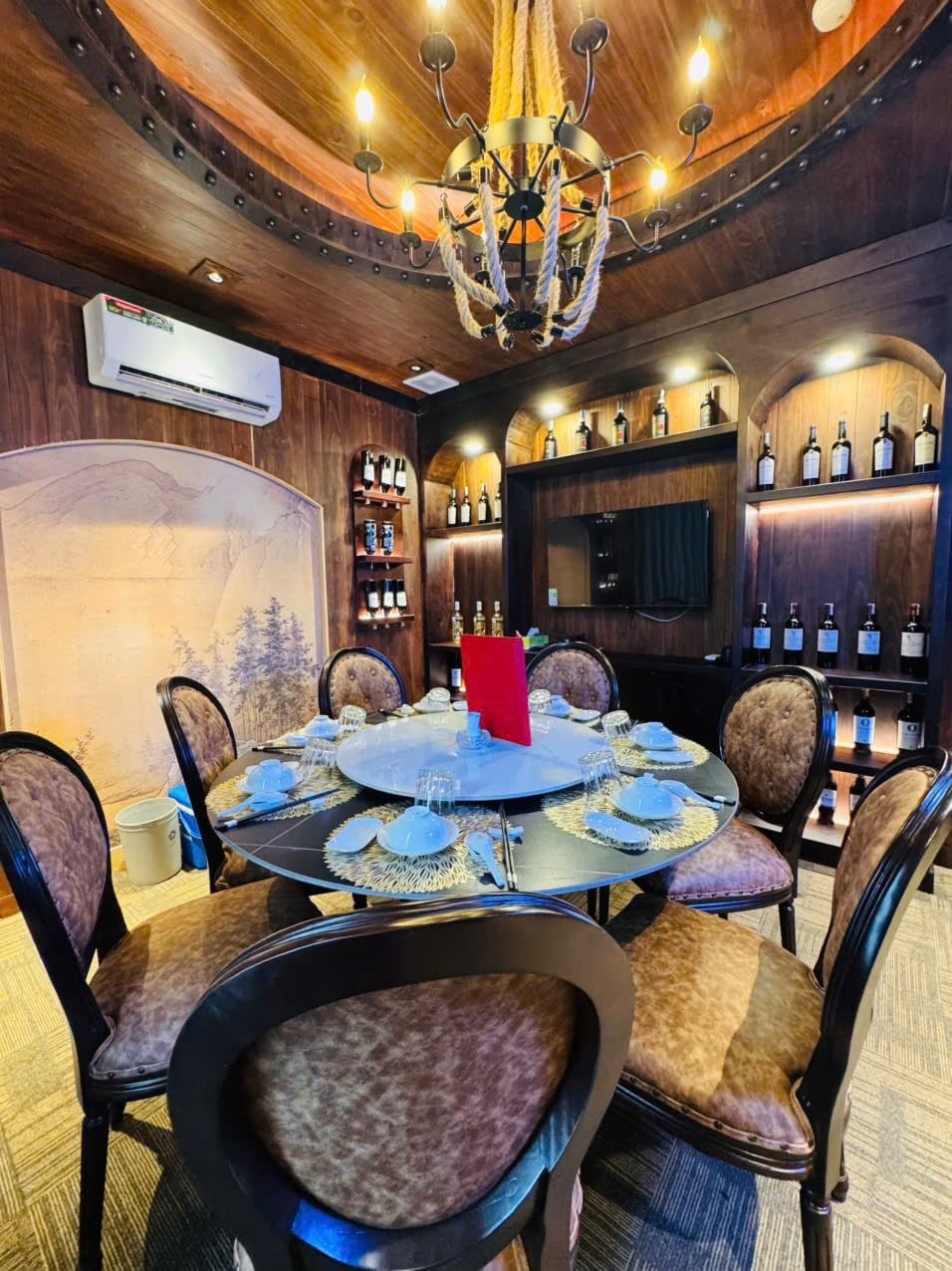 Nhà Hàng Hầm Rượu Win Win - 146 Đường Số 1