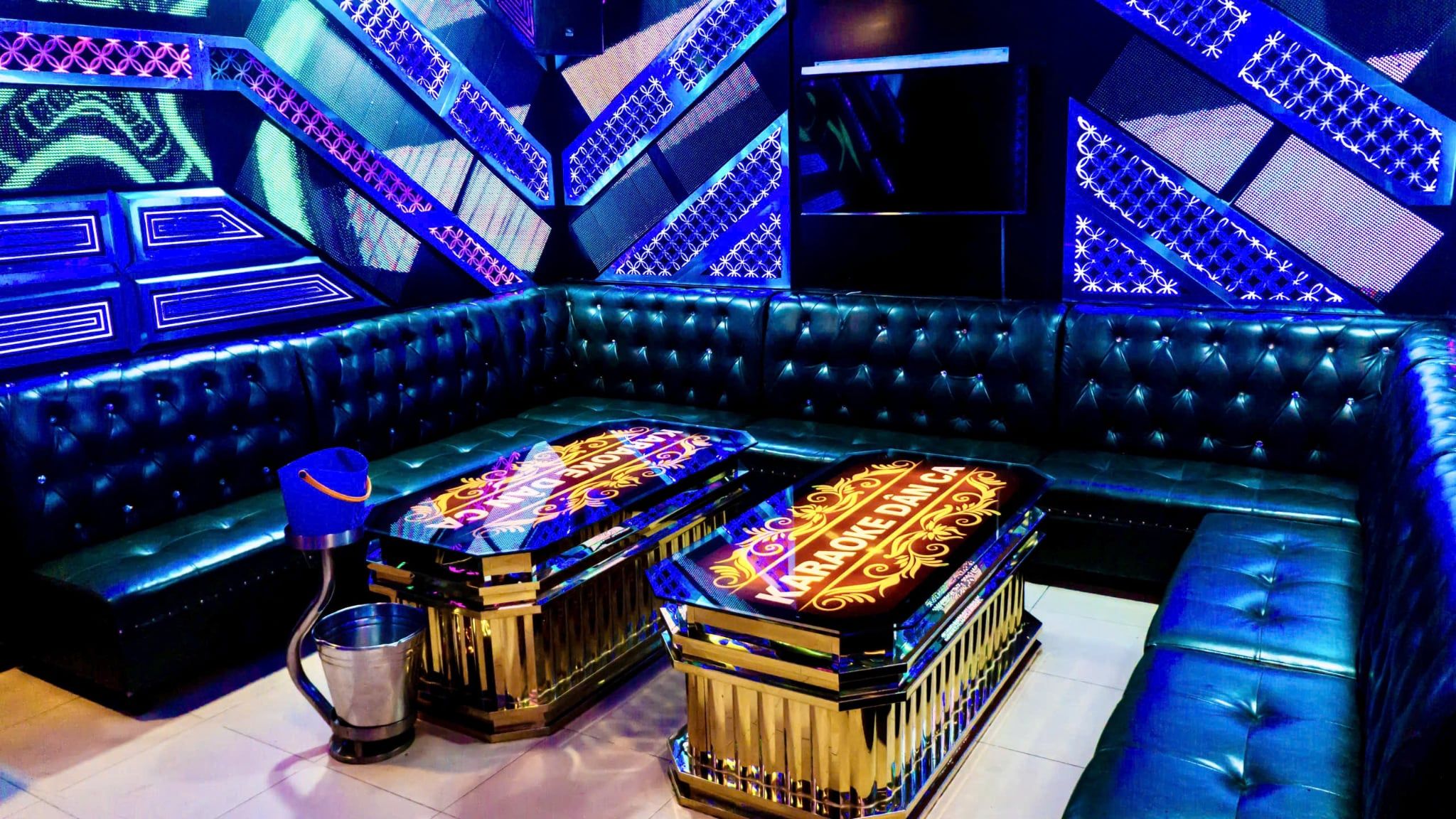 Karaoke Dân Ca - 32 Nguyển Thị Xiếu