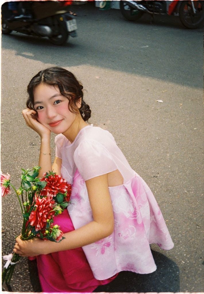Film Cuộn Kodak Ultramax cuộn tách lẻ không hộp 36exp (date 2/2028)