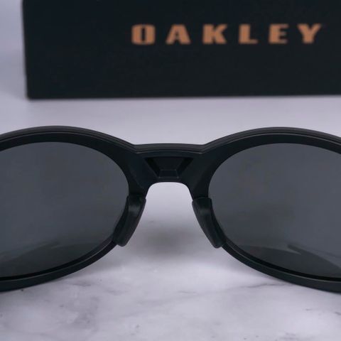  Oakley 0OO9438 Eyejacket Redux Gọng Kính – Tem Chính Hãng Luxottica 