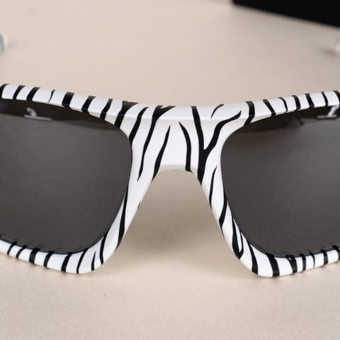  Oakley Neoforma 0OO9528 Kính Mát Oval – Tem Chính Hãng Luxottica 