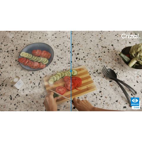  Tròng Kính Kiểm Soát Cận Thị Trẻ Em Essilor Myopilux Max Crizal Rock & Crizal Prevencia Lab Nước Ngoài – Chính Hãng 