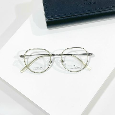  Gọng Kính Titan Tom Felton 80055 - Chính Hãng 