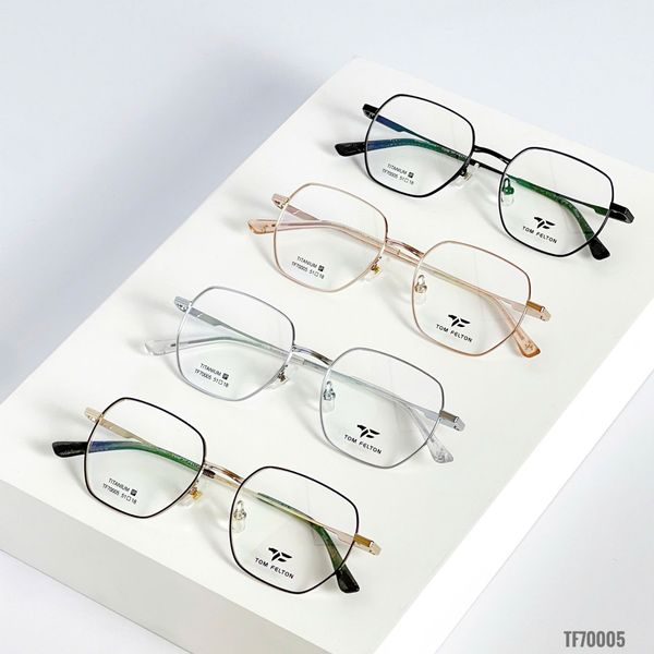 Gọng Kính Titanium Tom Felton TF70005 Chính Hãng