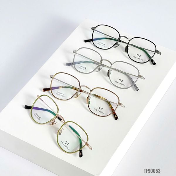 Gọng Kính Titanium Tom Felton TF90053 Chính Hãng