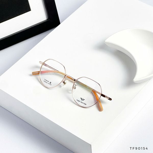 Gọng Kính Titanium Tom Felton TF90154 Chính Hãng