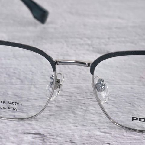  Gọng Kính Titanium Police VPLT24K Chính Hãng 101 