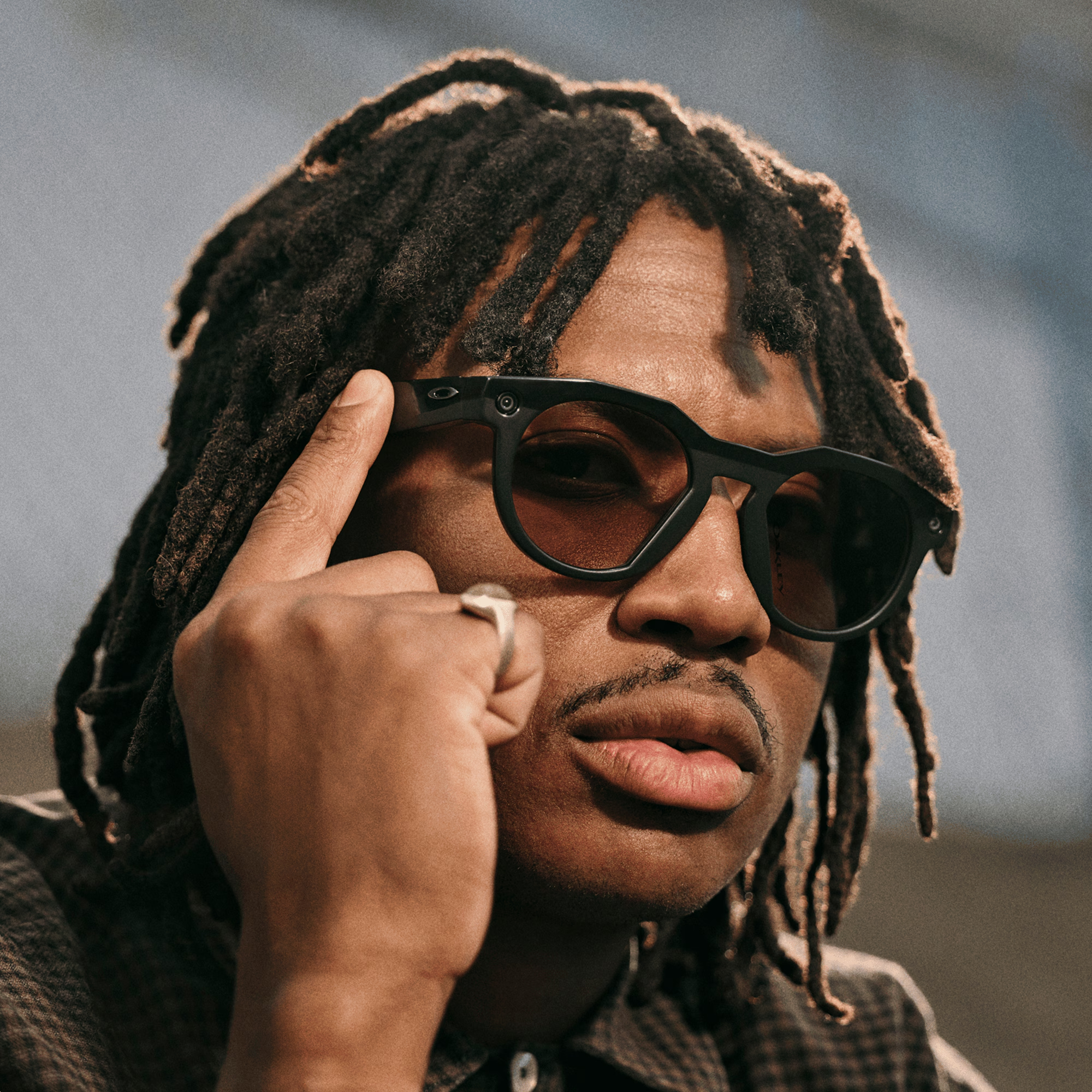  Oakley Meta HSTN Transitions® Kính Thông Minh – Chính Hãng 