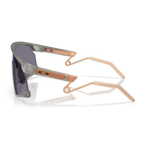  Kính Mát Oakley Bxtr metal 0OO9237- Tem chính hãng Luxottica 