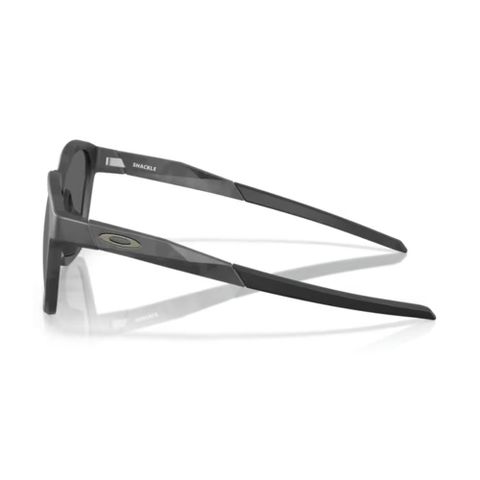  Oakley Shackle 0OO9507D Kính Mát – Tem Chính Hãng Luxottixca 
