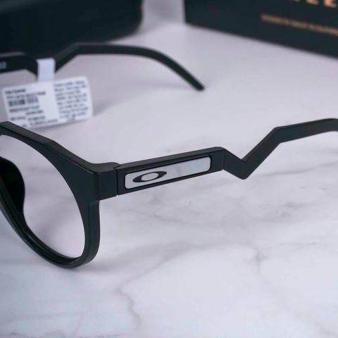  Oakley OX8139A HSTN Rx A x Kylian Mbappe Gọng Kính Thể Thao – Tem Chính Hãng Luxotica 