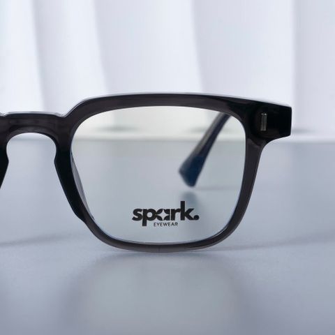  Gọng Kính Vuông Spark TR99018 