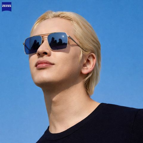  Kính Đa Tròng Đổi Màu Zeiss SmartLife AdaptiveSun Lớp Phủ DuraVision Gold 