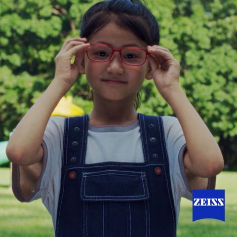  Zeiss MyoCare – Tròng Kính Trẻ Em Kiểm Soát Cận Thị Thế Hệ Mới 
