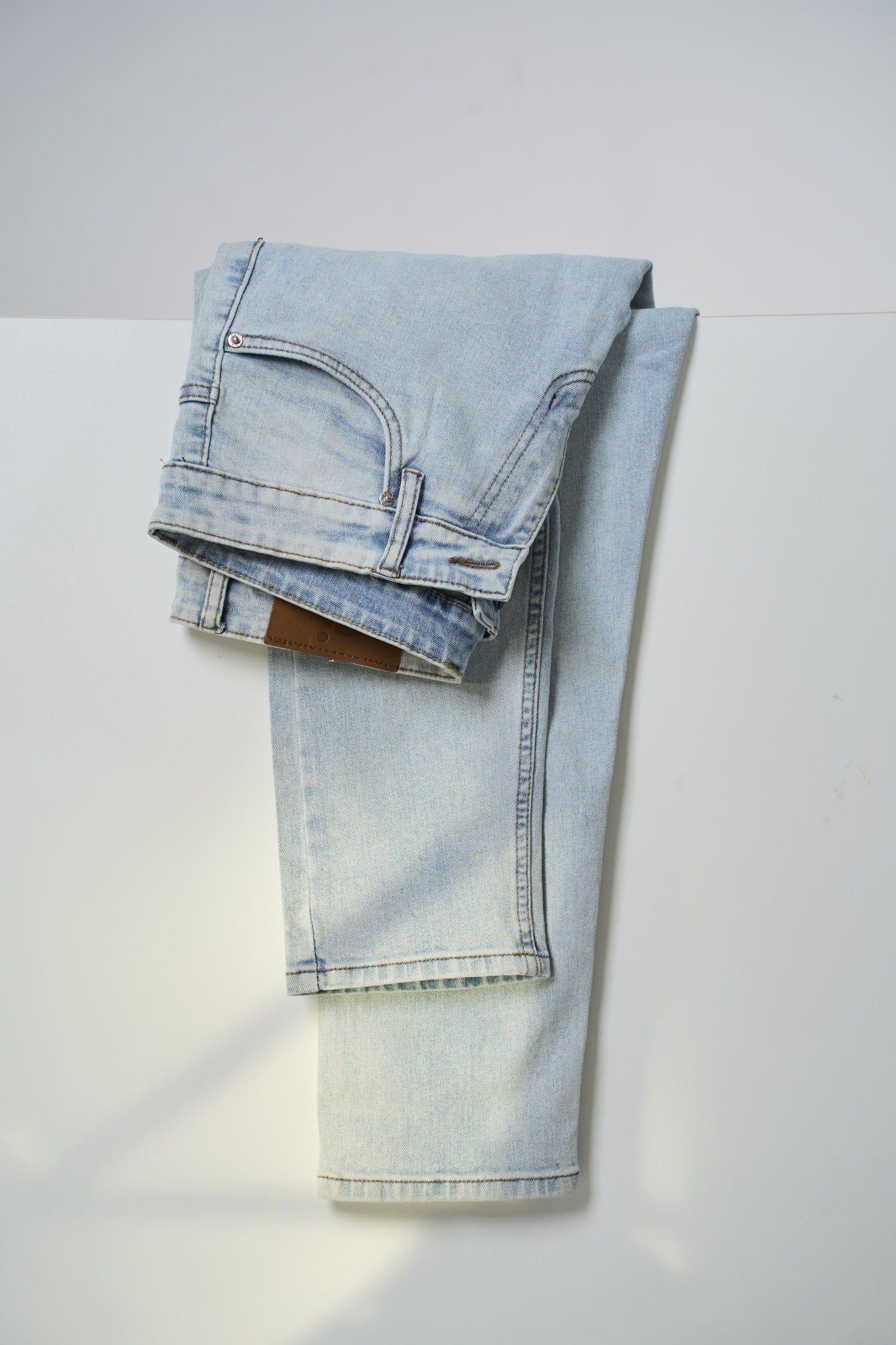  Quần jean basic light tapered 08 