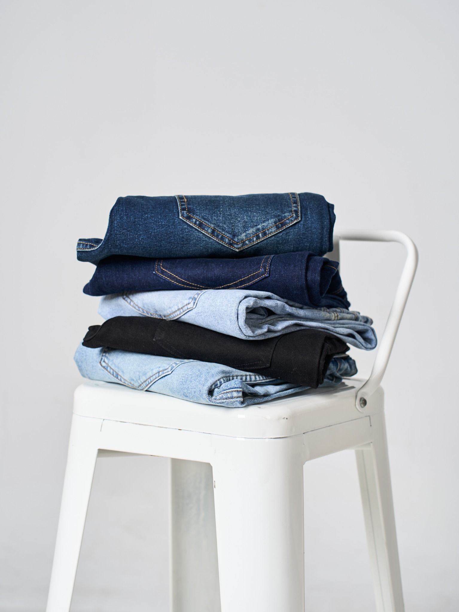  Quần jean regular black 27 