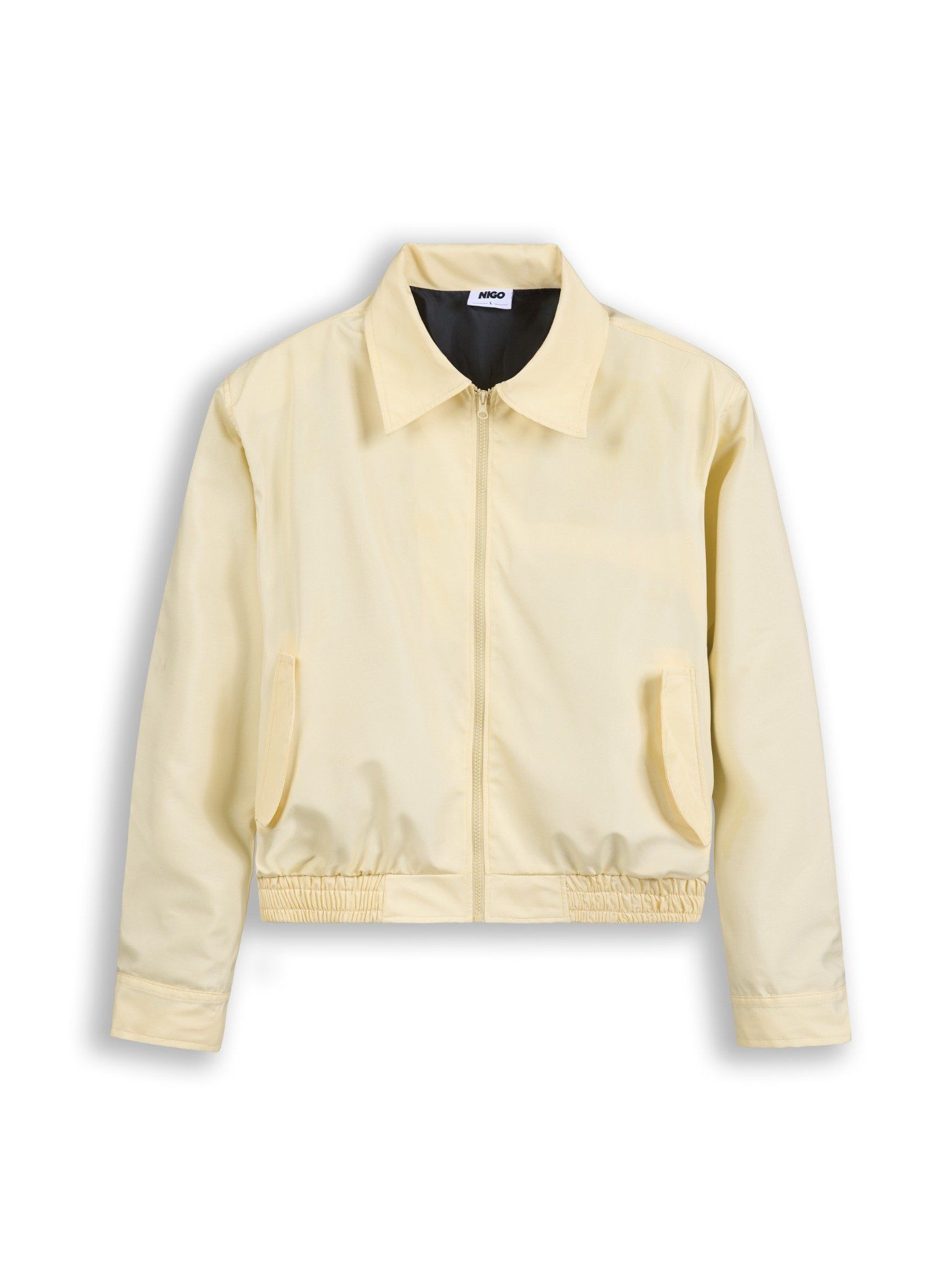  Áo khoác dù boxy kem basic 