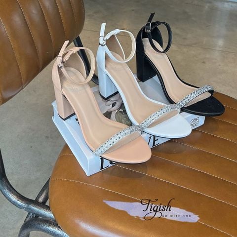  Sandal 7cm gót trụ mũi tròn quai ngang đính đá hậu bít - MS: S7-23019 