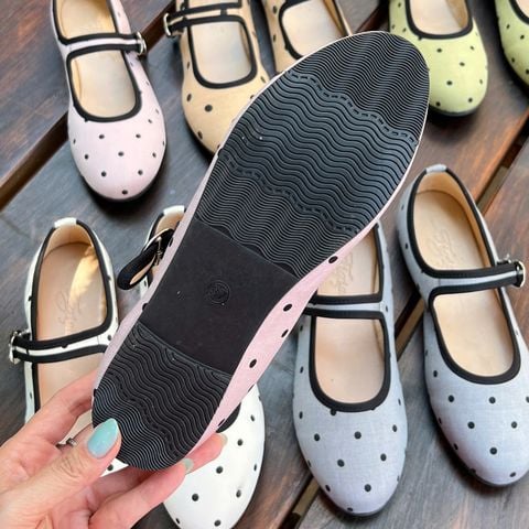  Búp bê mũi tròn phối quai ngang chấm bi - MS: BBX-01027 