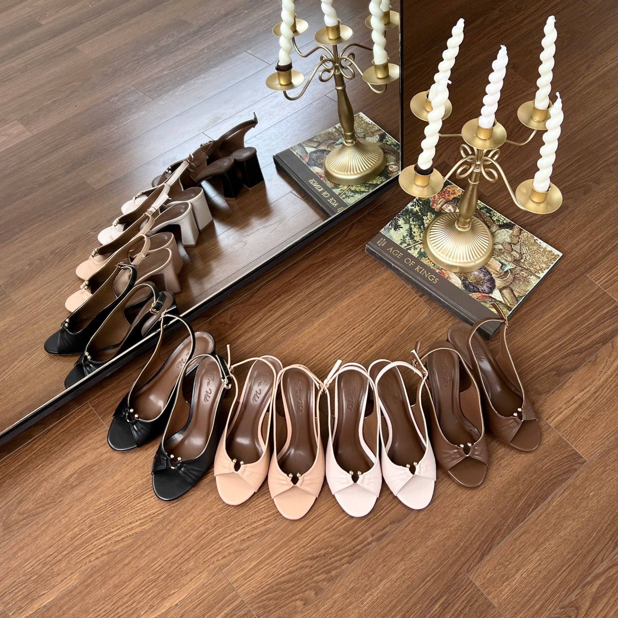 Sandal 7cm gót lép xéo mũi tròn quai xếp ly luồn khóa nối hậu khóa - MS: S7-85006