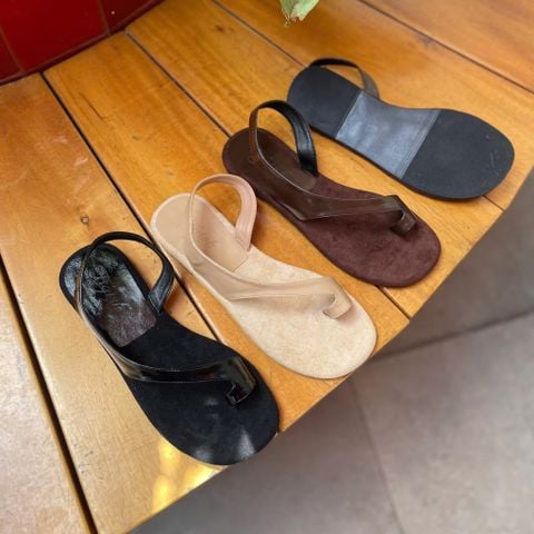  Sandal xẹp mũi tròn bầu xỏ ngón 1 quai chéo liền hậu thun - MS: SX-25094 