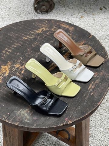  Guốc 7cm gót vuông nhỏ mũi vuông quai ngang khoét giữa gắn khóa - MS: G7-10011 