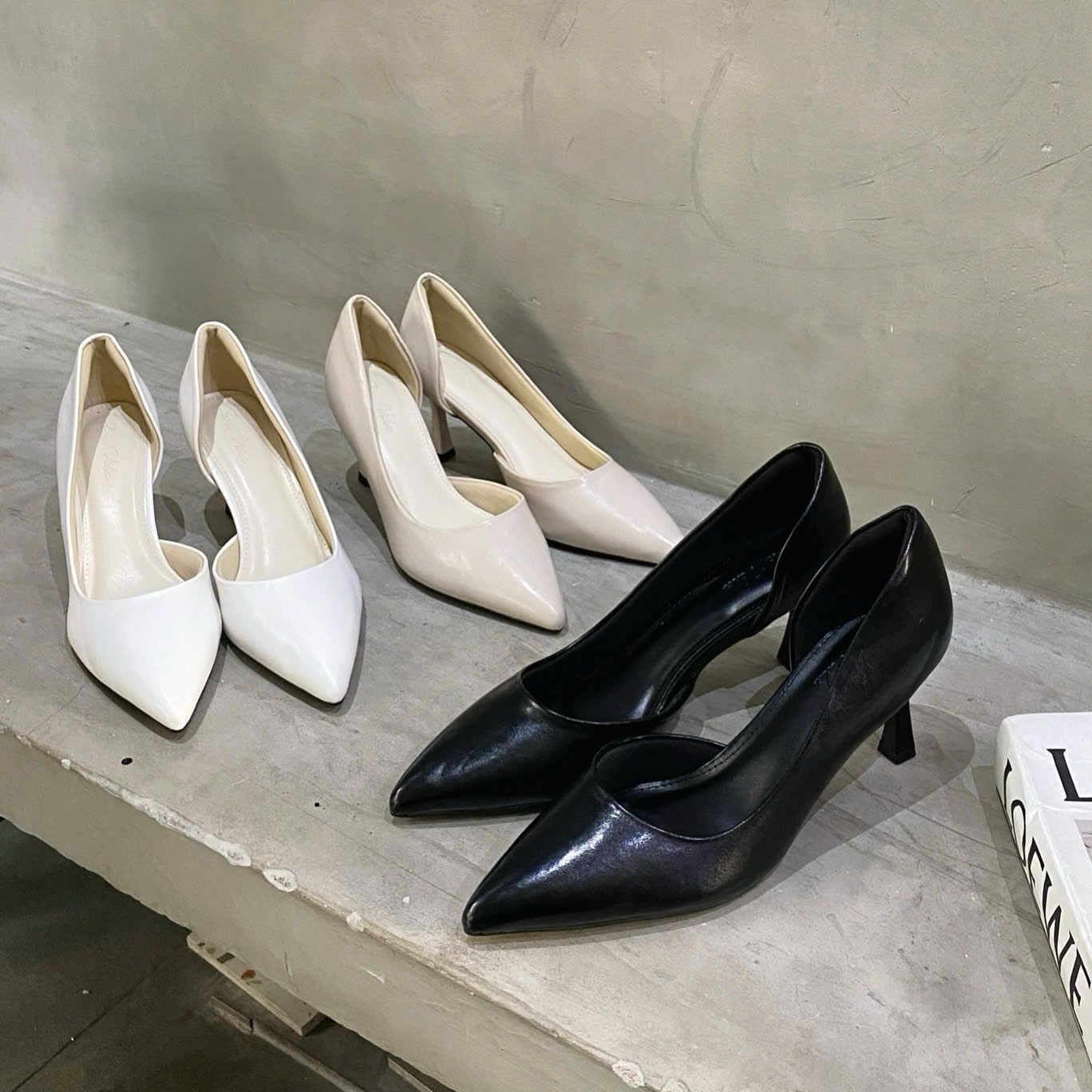 Cao gót 7cm gót vuông nhỏ mũi nhọn khuyết eo - MS: C7-10021