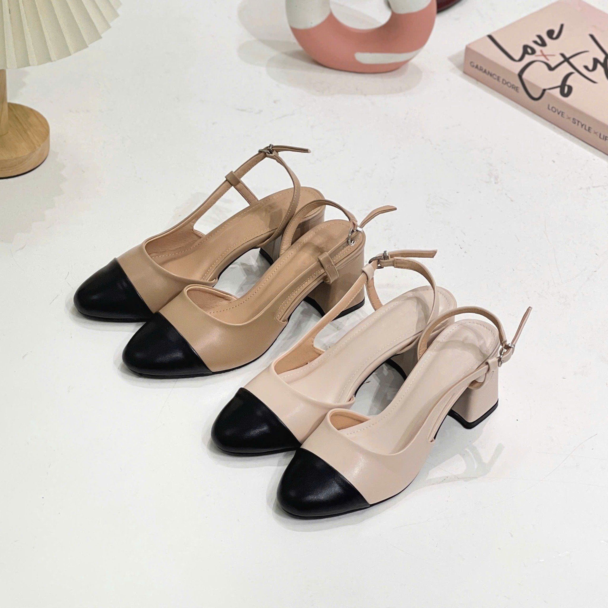 Sandal 6cm gót trụ mũi tròn vá mũi - MS: C6-75001