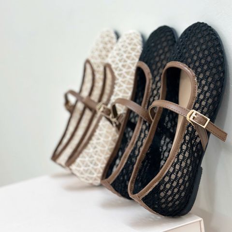  Búp bê mũi tròn lưới viền si phối quai ngang khóa - MS: BBX-01028 