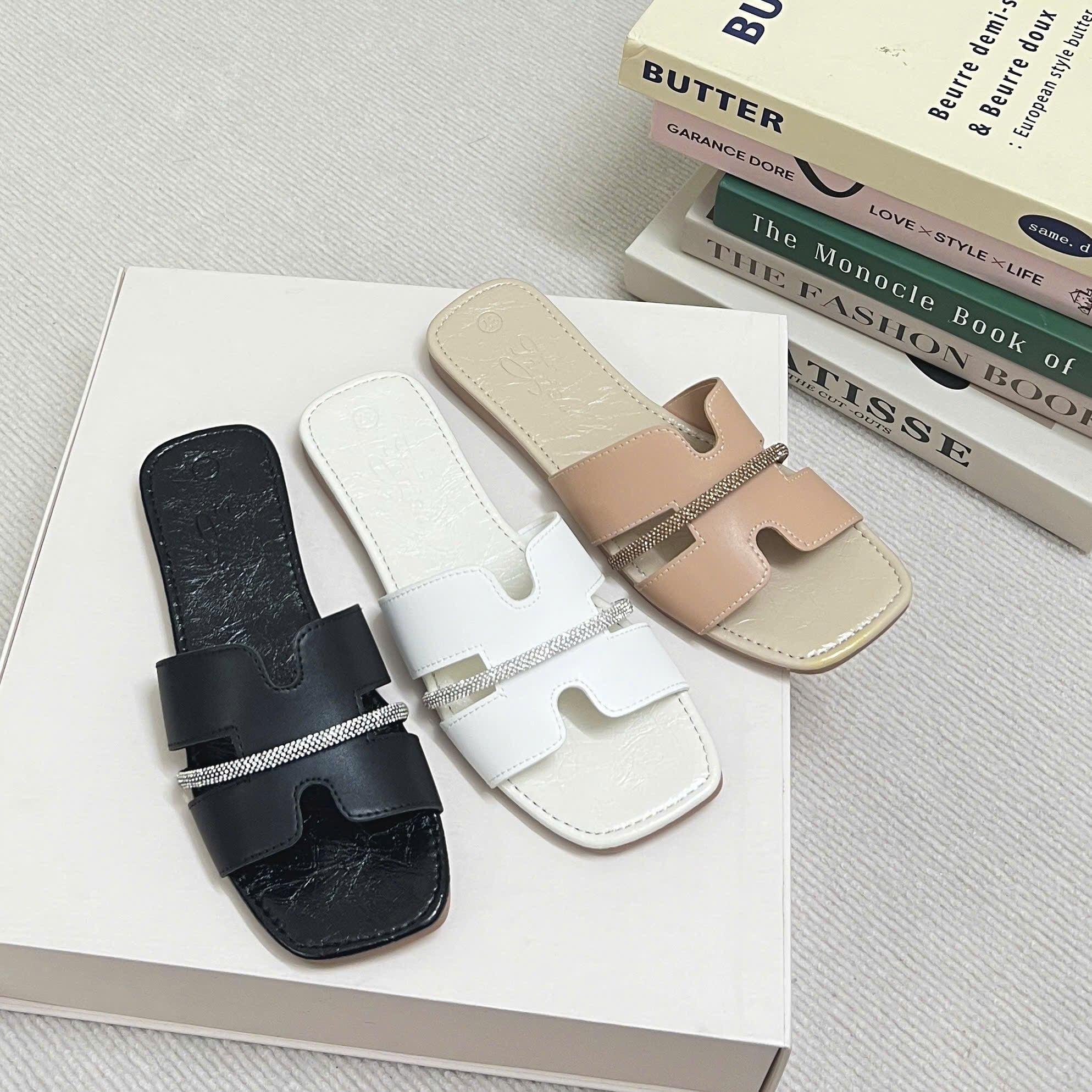 Dép xẹp mũi vuông quai chữ H phối dây đá ngang - MS: DX-63075