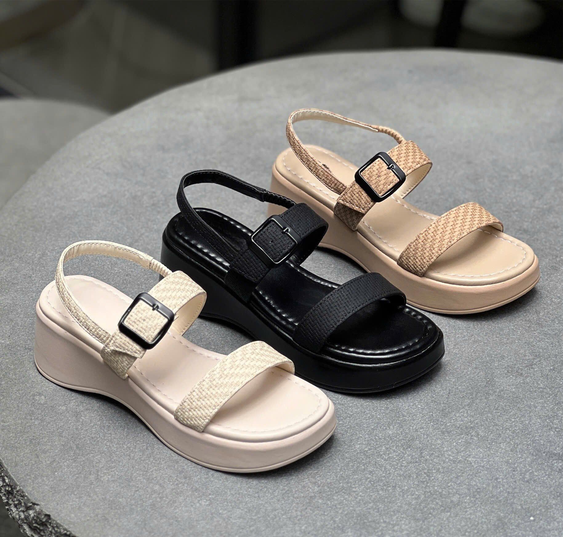 Sandal xuồng 7cm mũi tròn 2 quai ngang 1 khóa - MS: S7-58002