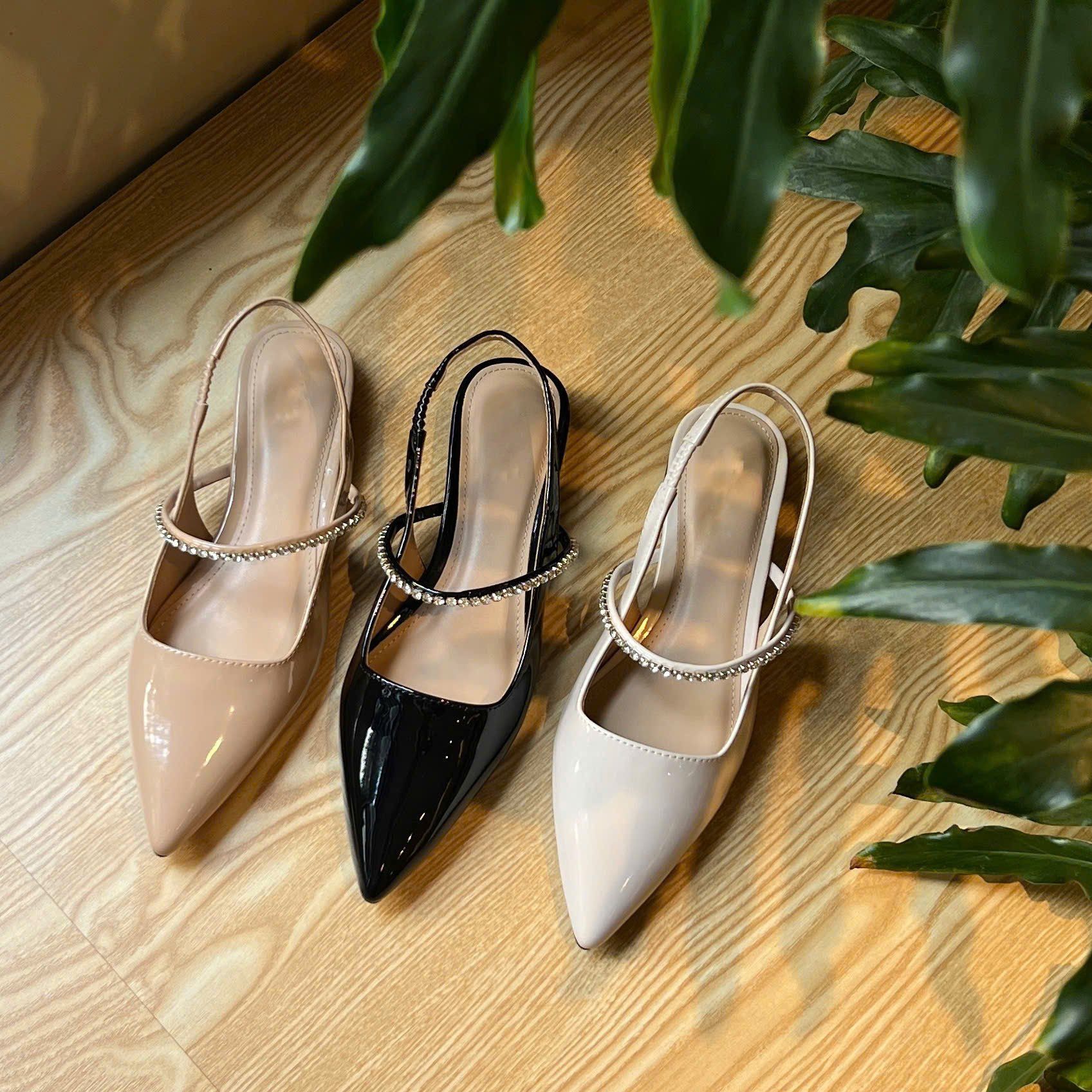 Cao gót 1cm mũi nhọn phối quai đá ngang hậu thun - MS: C1-22011