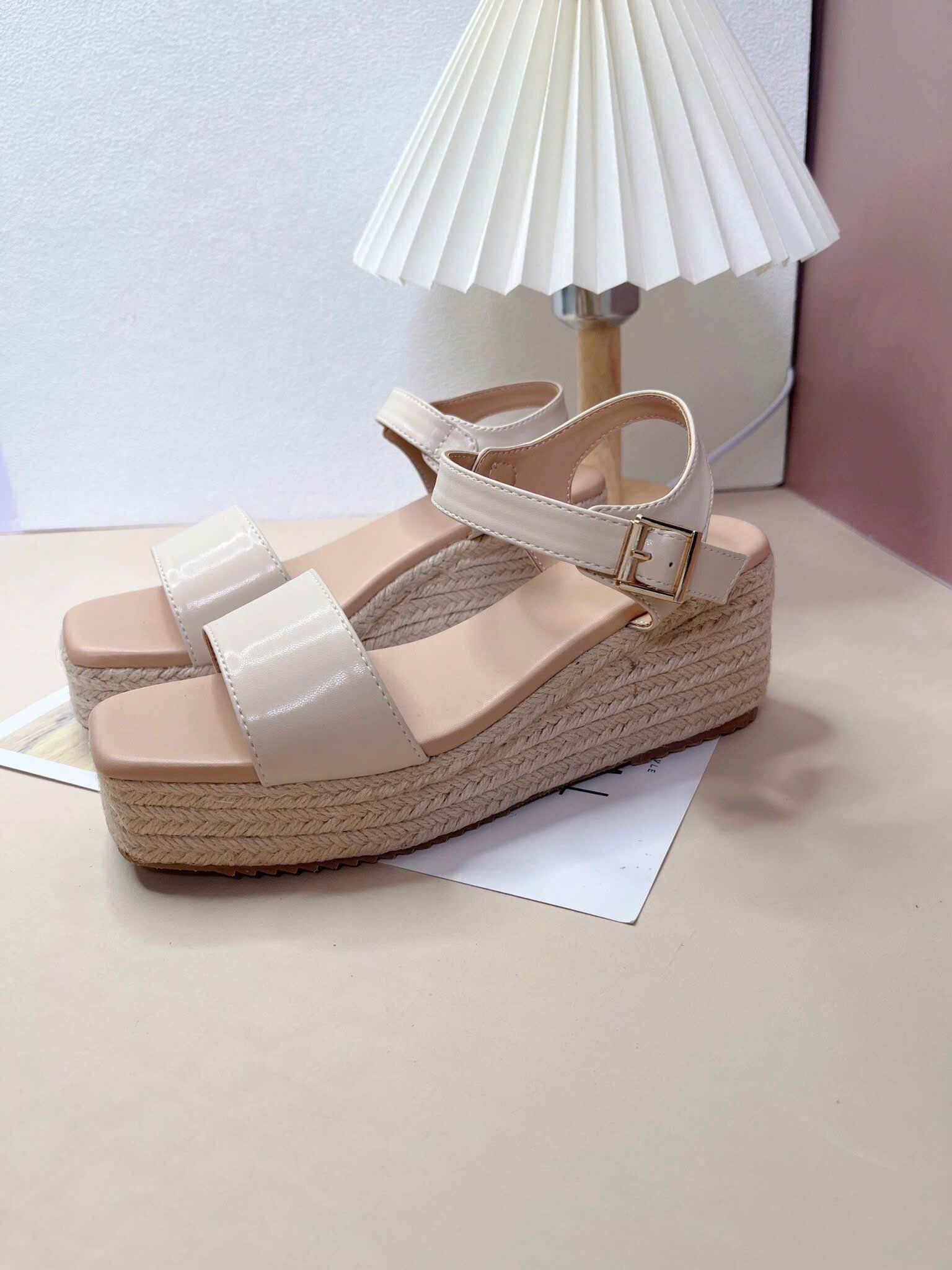 Xuồng sandal cối mũi vuông quai ngang - MS: X7-01010