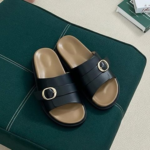  Dép 2cm đế đúc mũi tròn bảng ngang lớn phối quai ngang khóa - MS: D2-25004 