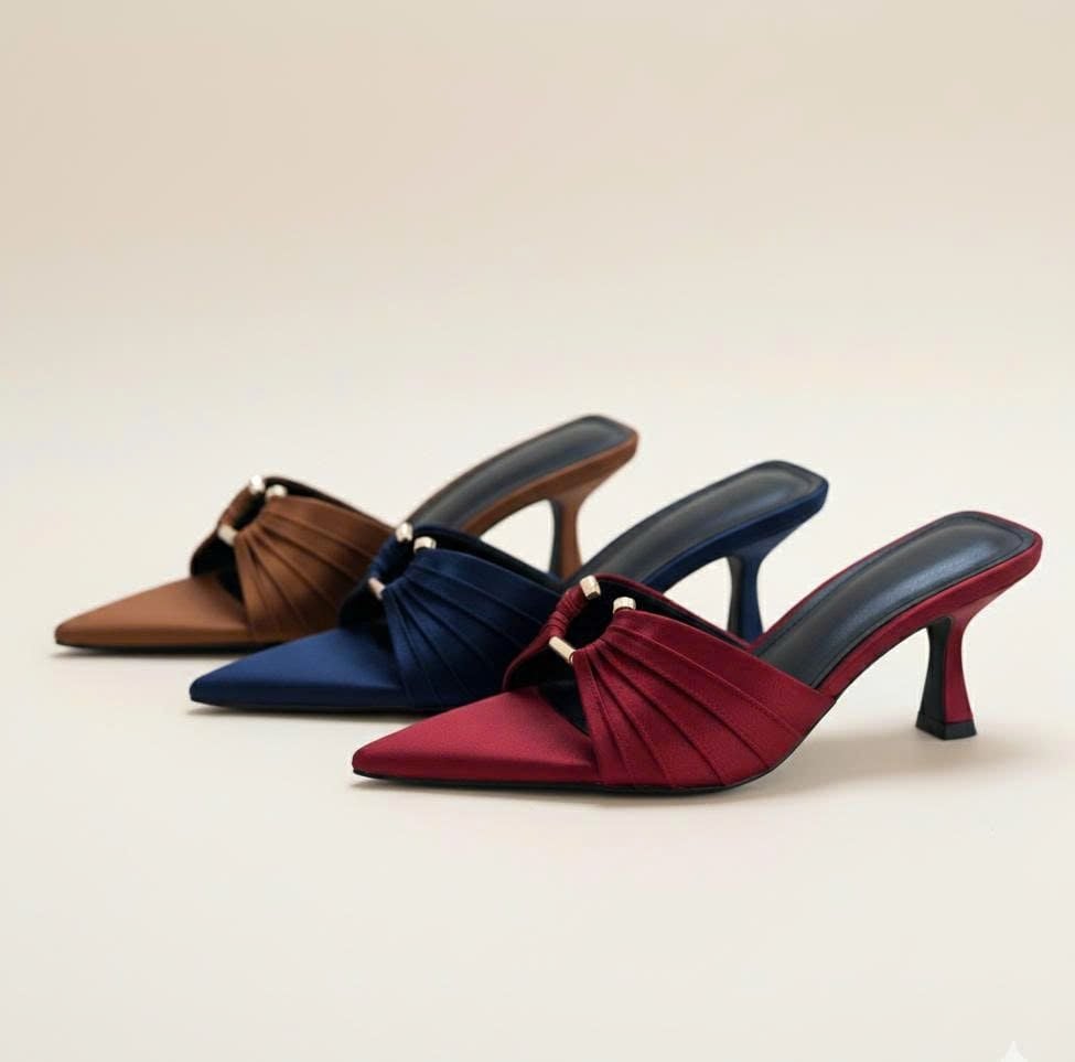 Guốc 7cm gót nhọn mũi nhọn quai ngang xếp ly luồn khóa - MS: G7-75006