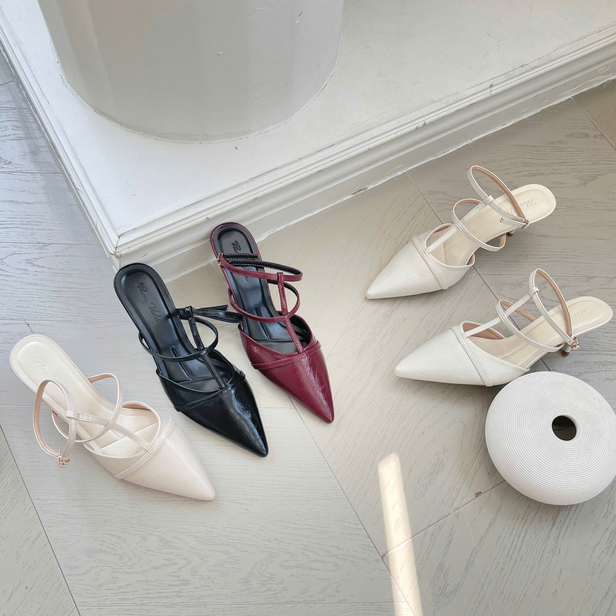 Cao gót 7cm gót nhọn mũi nhọn phối 3 dây mảnh khóa - MS: C7-75023