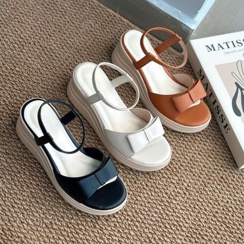  Sandal đế xuồng đúc 7cm mũi tròn quai ngang gắn nơ hậu thun - MS: S7-10006 