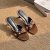 Guốc 7cm gót vuông nhỏ mũi tròn quai ngang khuyết eo gắn nơ - MS: G7-23023