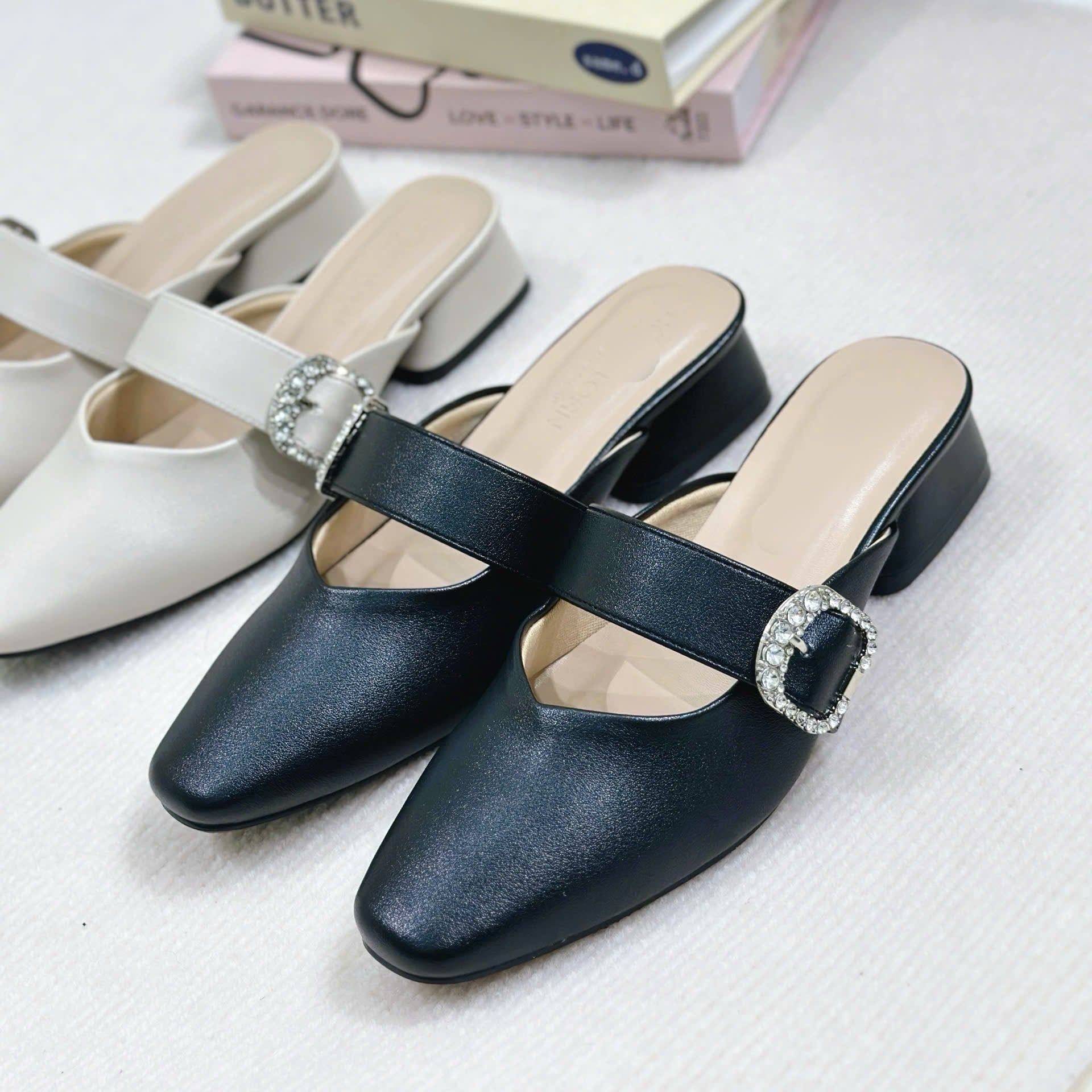 Sục 4cm gót trụ mũi vuông nhỏ phối quai ngang khóa - MS: C4-64001