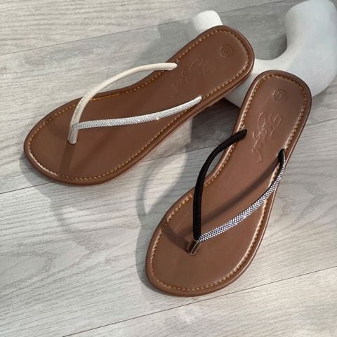  Dép xẹp mũi tròn kẹp ngón 1 quai đính đá - MS: DX-63086 