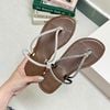 Sandal mũi tròn quai đá kẹp ngón phối khóa - MS: SX-63015