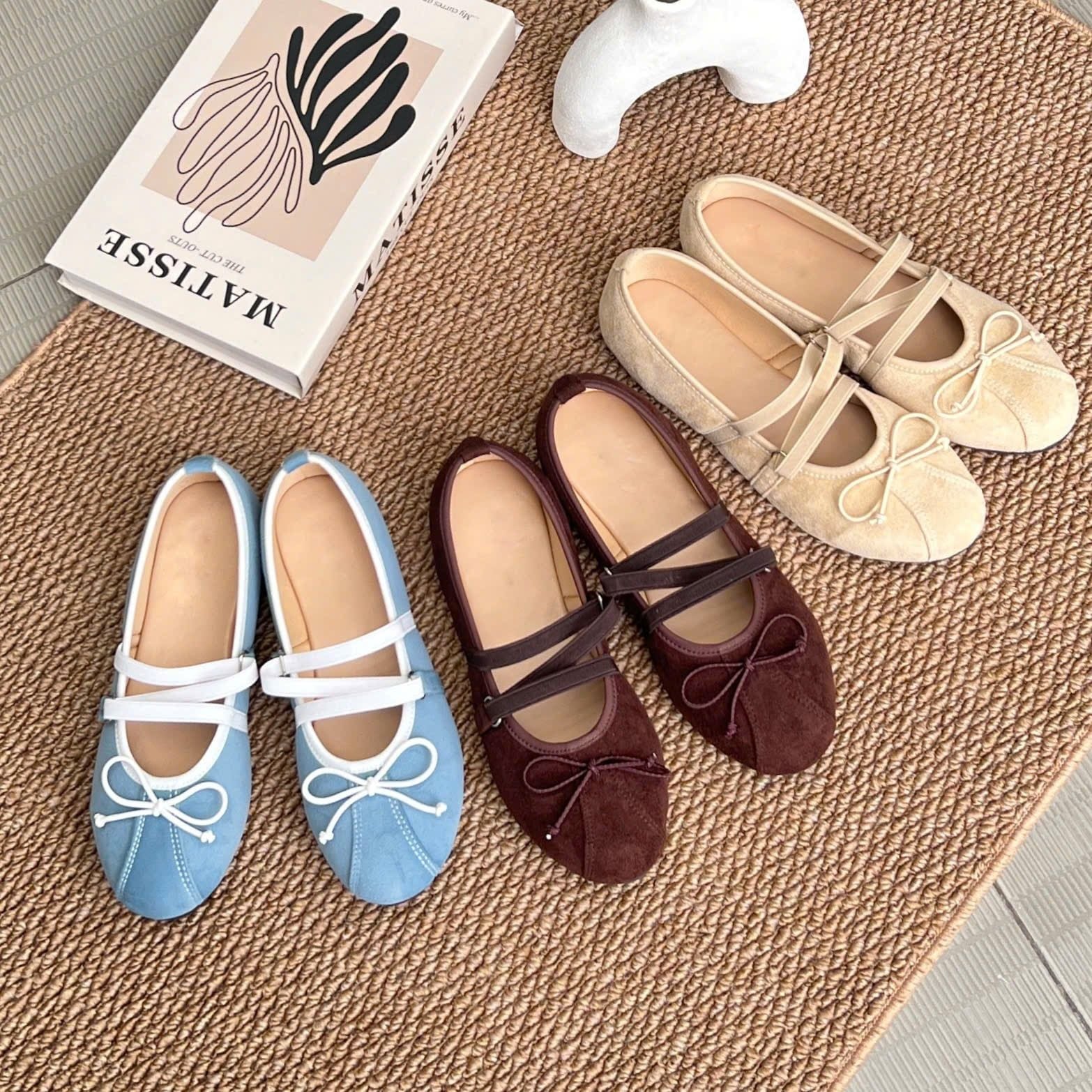 Búp bê tròn may mũi viền thun phối dây ngang chéo thun gắn nơ - MS: BBX-01036