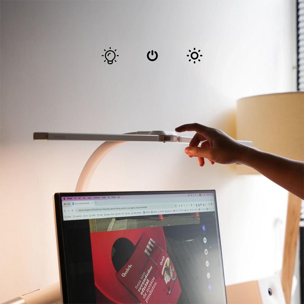 Đèn bàn HyperWork Luna HPW-DL01 (Trắng/Đen)