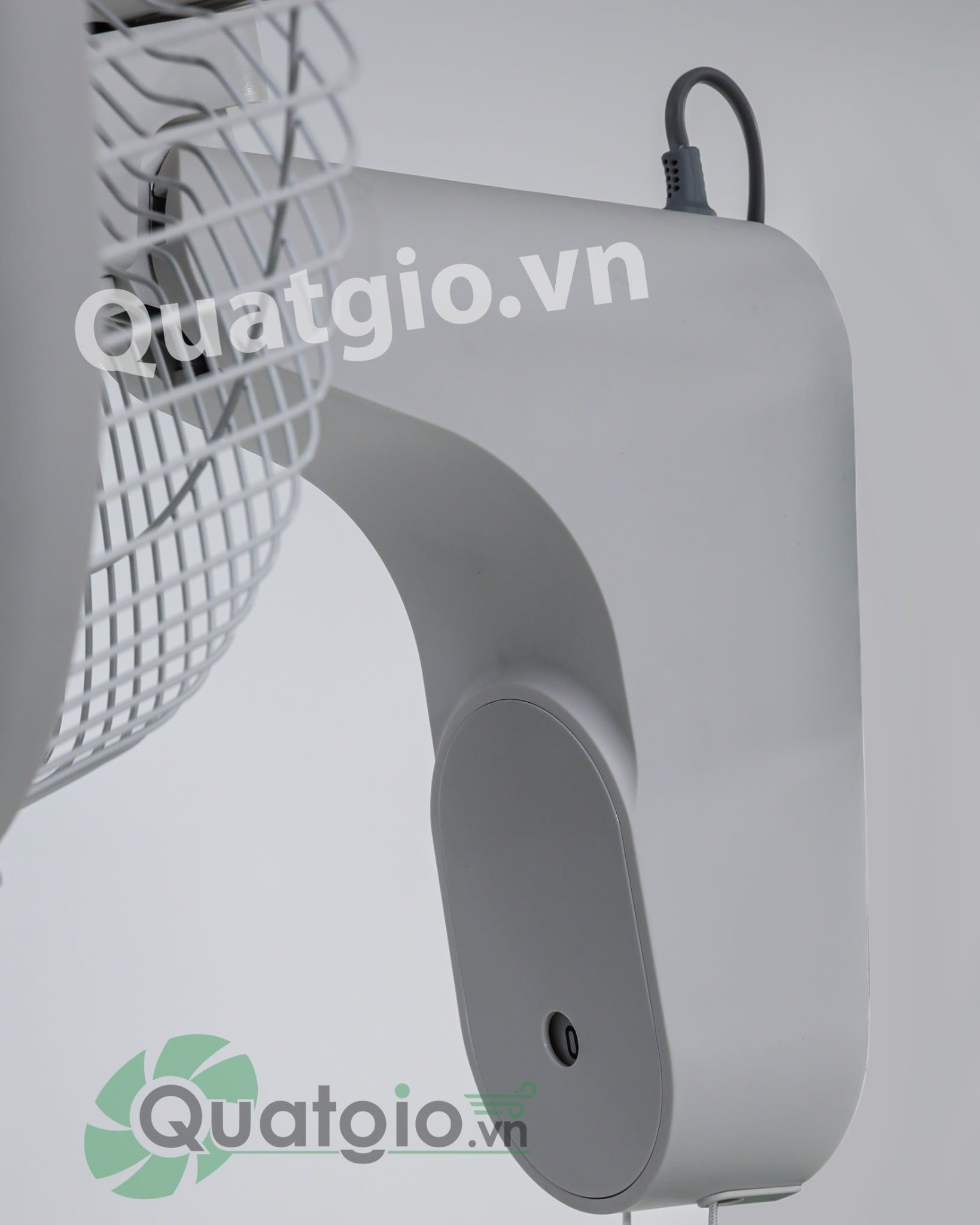 Quạt treo Hatari giật dây W16M1 - 52w