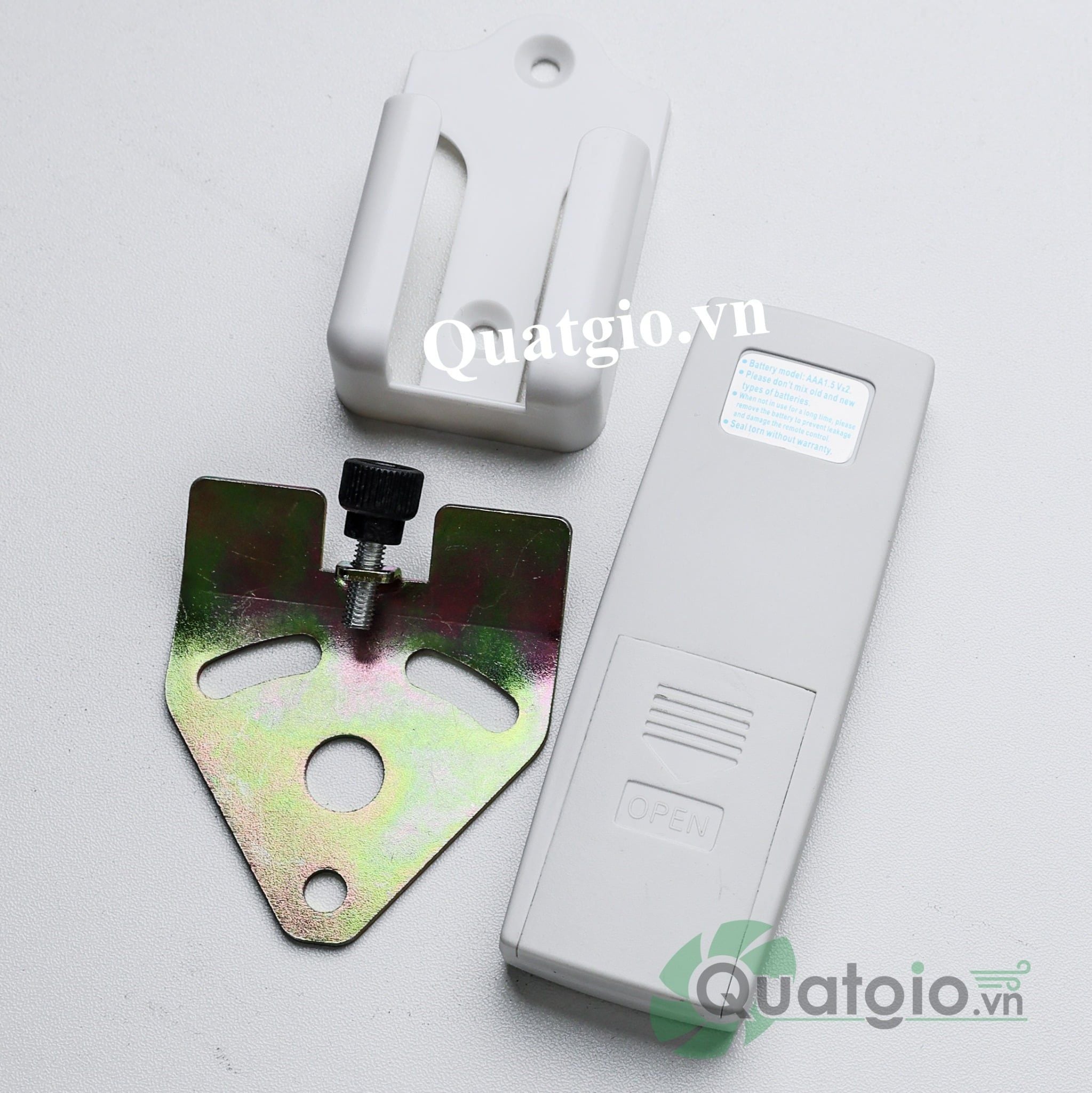 Quạt treo công nghiệp có Remote HW-45DC - 106W ( cánh vàng )