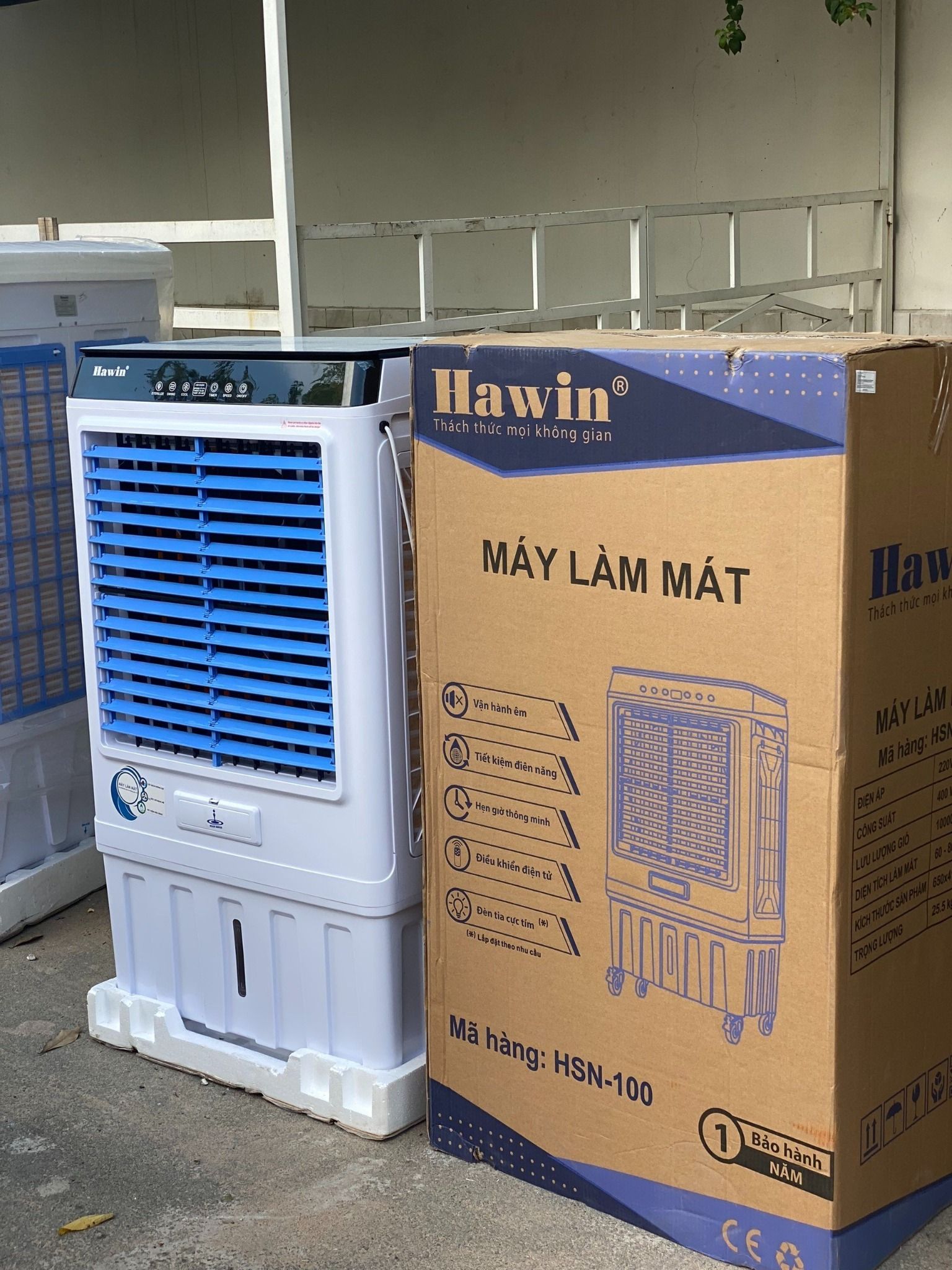 Quạt làm mát hơi nước điều hòa Hawin HSN100C - 400w - 65L