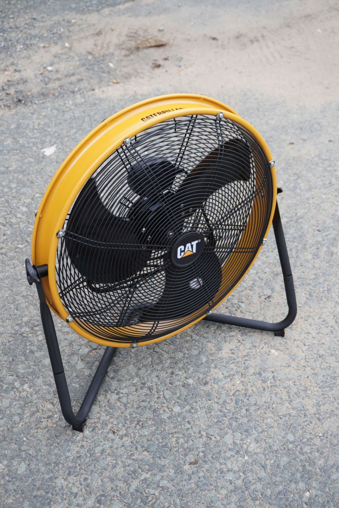 Quạt sàn công nghiệp CATERPILLAR 20